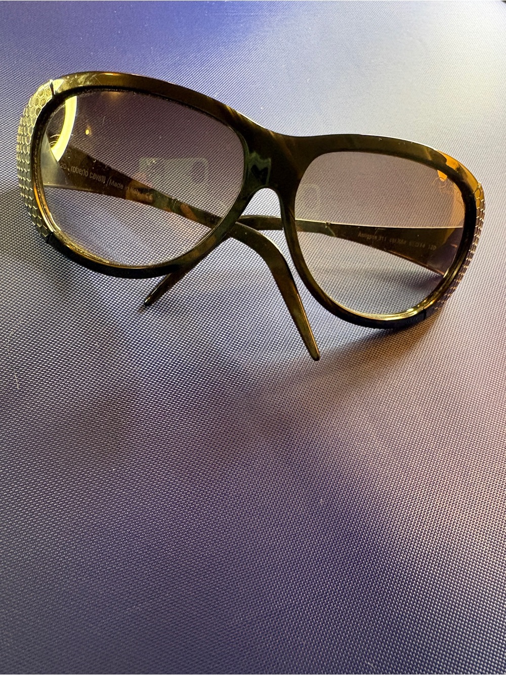 Roberto Cavalli Antigone 311 Tortoiseshell Sunglasses. No case